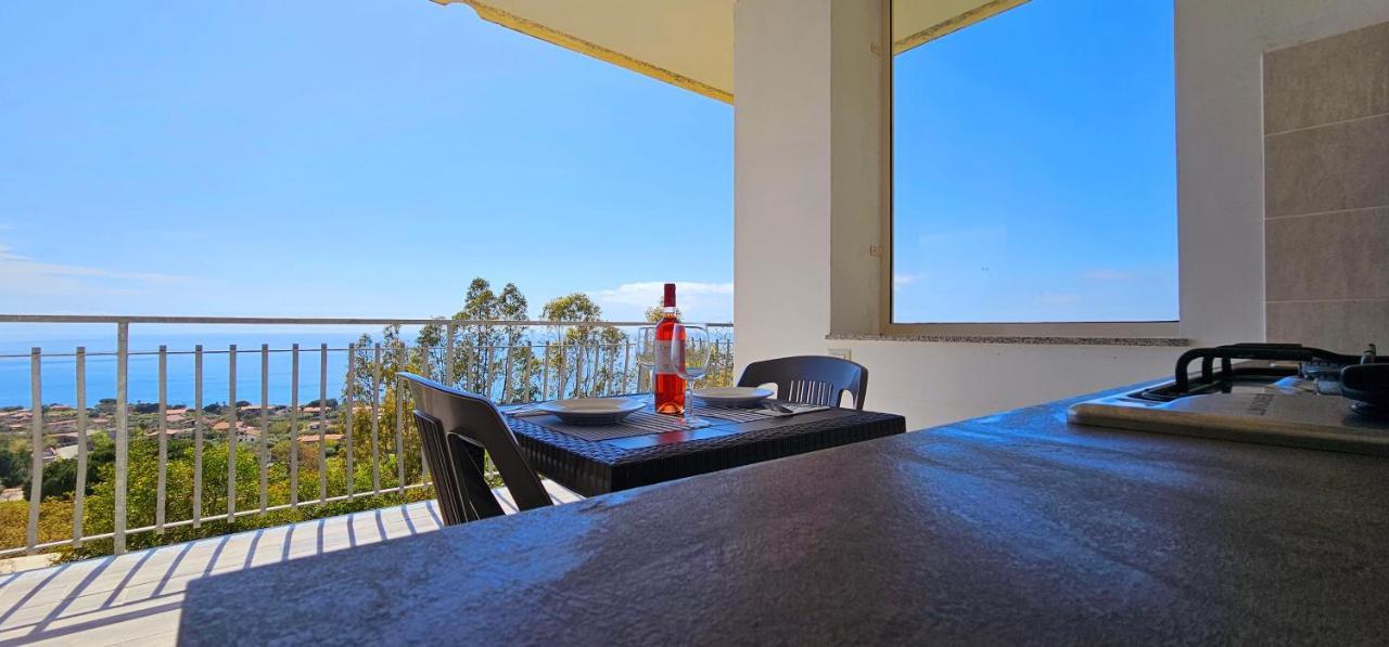 Naturamare Apartments - Piscina Idromassaggio Con Vista Mare Aperta Fino Alle Ore 22-00 Capo Vaticano Luaran gambar