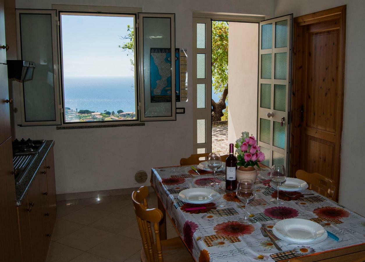 Naturamare Apartments - Piscina Idromassaggio Con Vista Mare Aperta Fino Alle Ore 22-00 Capo Vaticano Luaran gambar